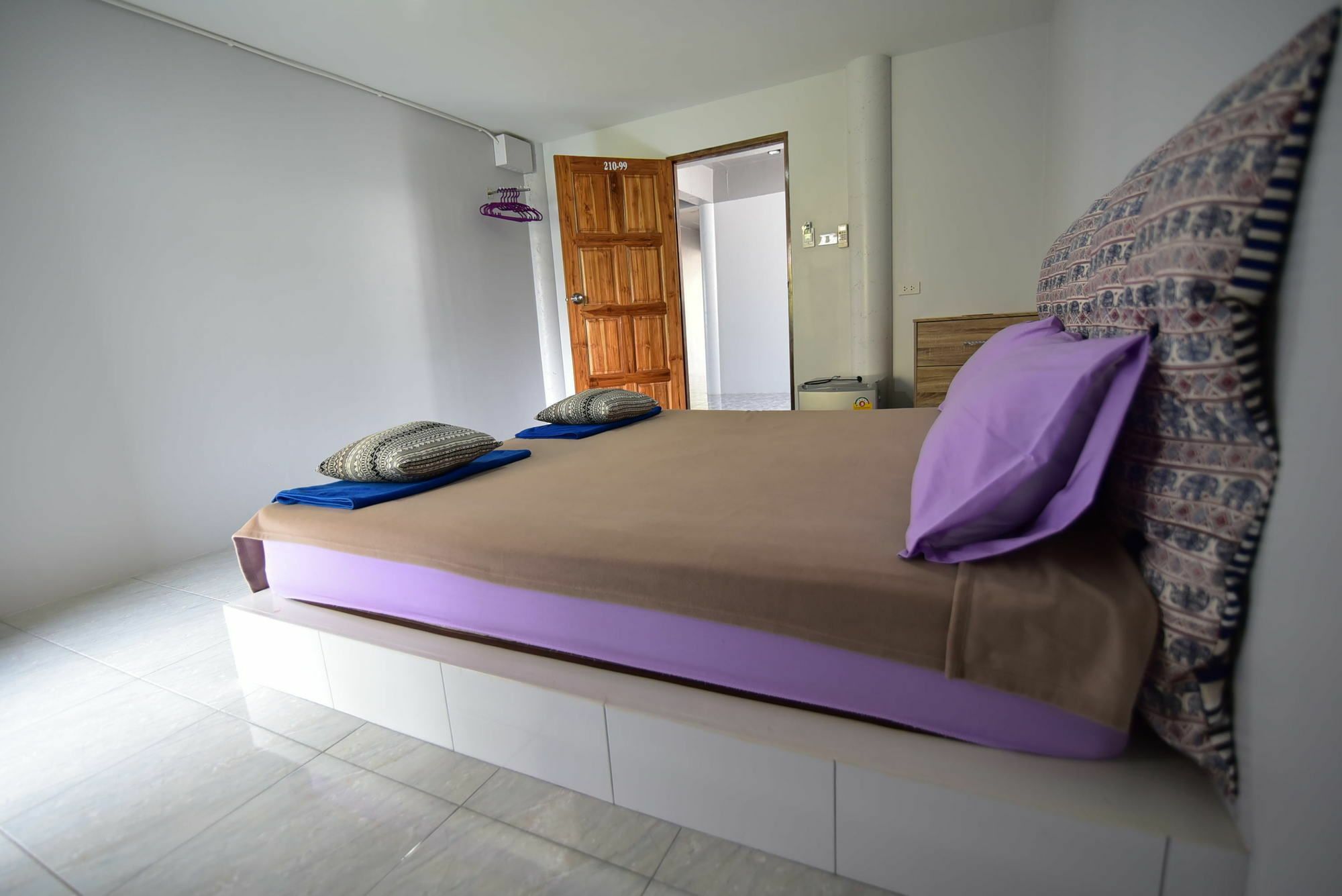 Easy Rooms And Minimart Koh Lanta Ngoại thất bức ảnh