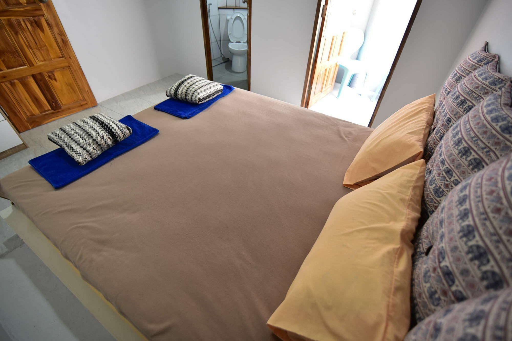 Easy Rooms And Minimart Koh Lanta Ngoại thất bức ảnh